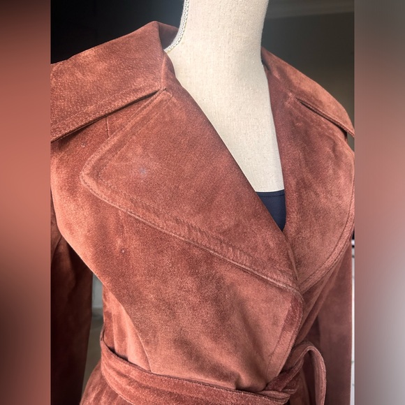 1970s Suede Wrap Coat - Picture 5 of 10